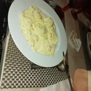 ravioli de salmon