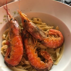 Pasta con langostinos