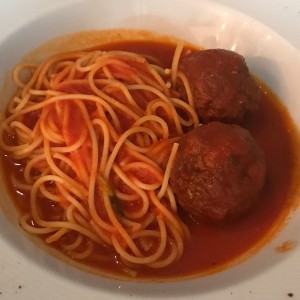 Albondigas con spaghetti