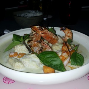 Thai seafood green curry