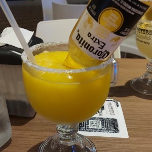 Margarita de mango Coronada