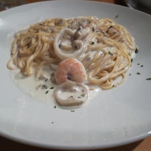 LE PASTE - Spaghetti Jesolo en salsa blanca