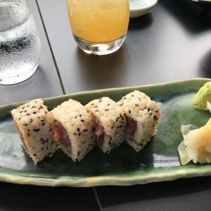 Spicy Tuna Sushi Roll