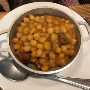 garbanzo con chorizo