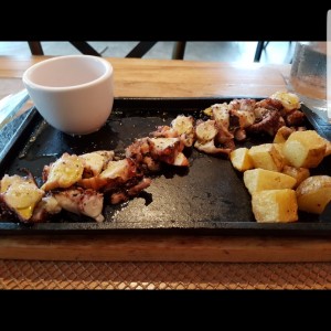 Pulpo a la parrilla