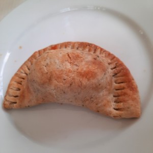 Empanada de queso y bacon