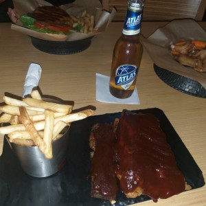 Big Ribs? y pinta cerveza?