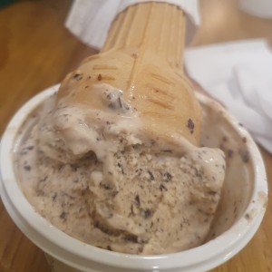 helado choco crunch en cono