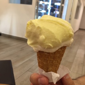 helado de queso mascarpone y vainilla