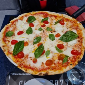 Pizza Tradizionale - Margherita