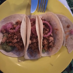 4 TACOS POR $10 - Cochinita Pibil