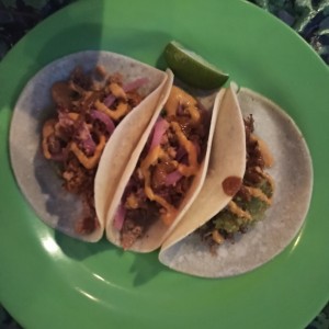 4 TACOS POR $10 - Carnita