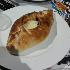 Calzone Toscana