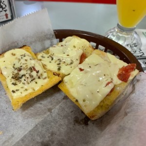 Pan de tomate y queso 