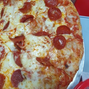Pizza de Peperonni con Doble Queso