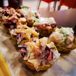 patacones rellenos de ceviche