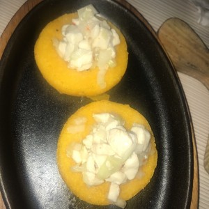 Tortilla de Maiz rellena de ceviche