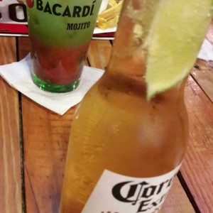 Mojito y Corona Bien fria 