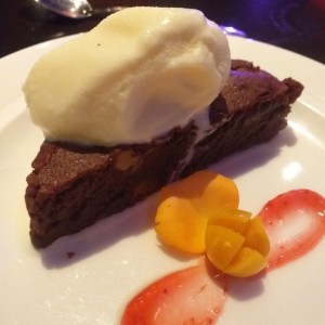 brownie con helado