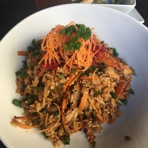 arroz frito con vegetales 
