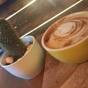 capuchino en leche de almendras