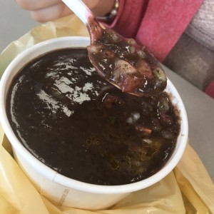 sopa de frijoles negros