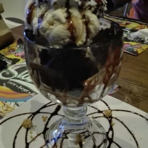 Brownie con Helado