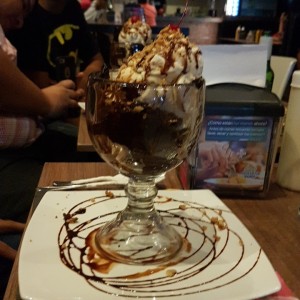 Brownie con Helado