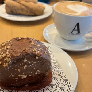 Croissant relleno de Nutella