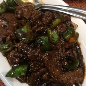 carne con frijoles negros