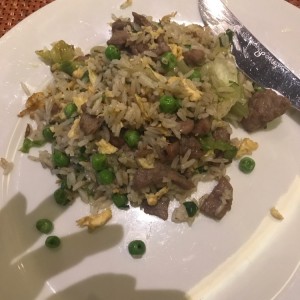 Arroz con carne de res