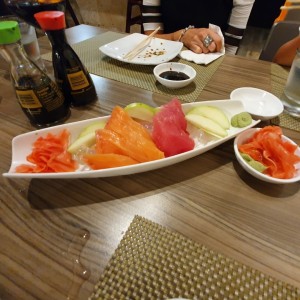 sashimi salmon y atun