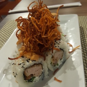 Sushi de langostinos con pescado