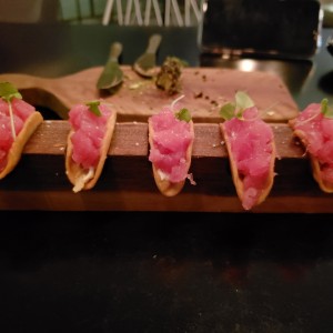 tacos de tuna