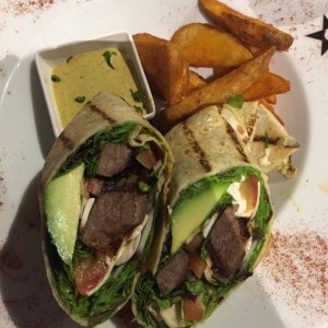 wrap de carne de res en salsa curry