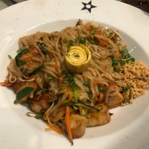 Pad thai de pollo