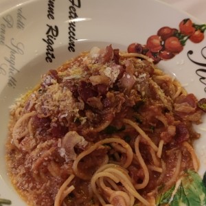 spaghetti a la matriciana