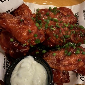 WINGS - STRAWBERRY-CHOMBO WINGS