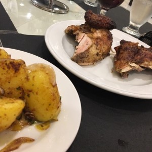 1/2 Pollo con papas salteadas. Vader's Choice??