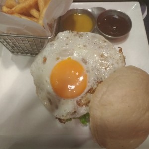 hamburguesa de carne, armada