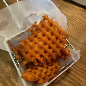 Camote fries (extra)