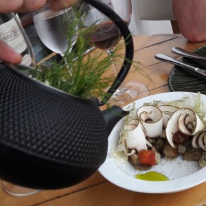 Verduras de temporada y crema de hinojo