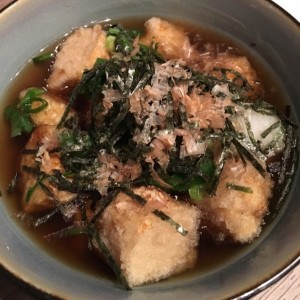 Entradas calientes - Agedashi tofu