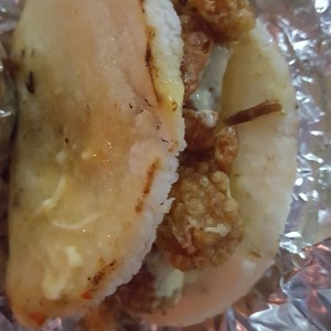 Arepa de chicharron 