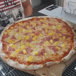 Pizze Speciali - Pizza Hawaiiana