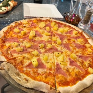 Pizze Speciali - Pizza Hawaiiana