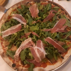 Pizza mediterranea