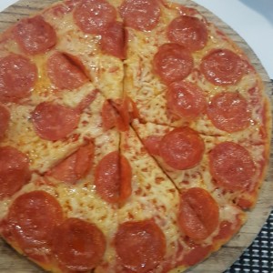 Pizza pepperoni gluten free