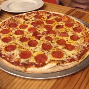 pizza familiar de peperoni