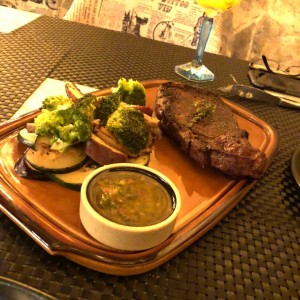 Ribeye con vegetales